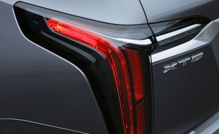 2020 Cadillac XT6 Sport Tail Light Wallpapers 450x275 (39)