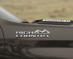 2020 Chevrolet Silverado 2500 HD High Country Badge Wallpapers 150x120 (23)