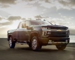 2020 Chevrolet Silverado 2500 HD High Country Front Three-Quarter Wallpapers 150x120