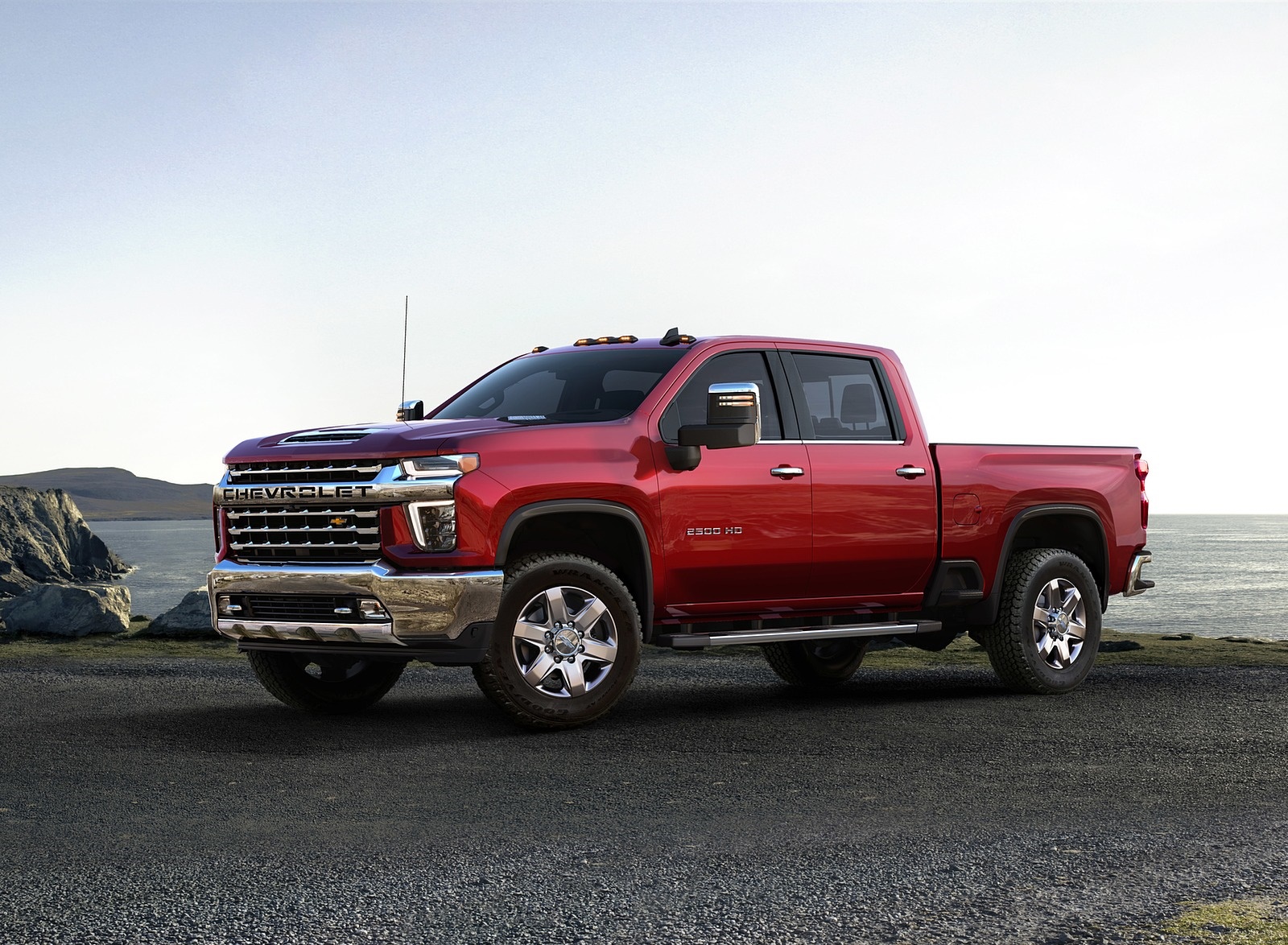 2020 Chevrolet Silverado 2500 HD LTZ Front Three-Quarter Wallpapers (10)