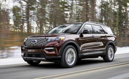 2020 Ford Explorer Front Three-Quarter Wallpapers 450x275 (6)