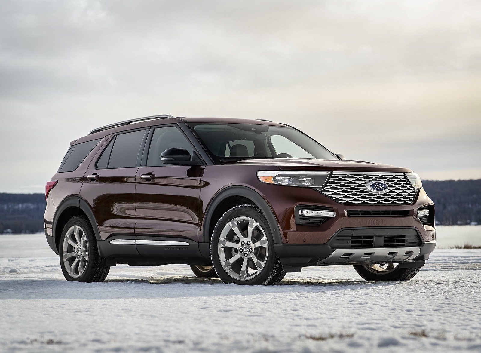 2020 Ford Explorer Front Three-Quarter Wallpapers (7)