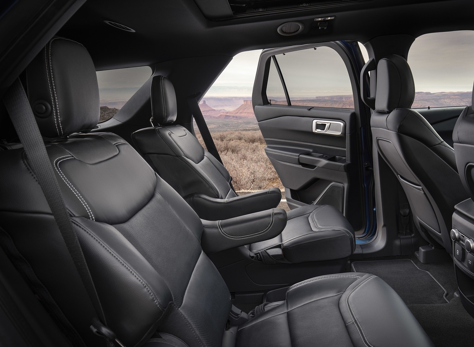 2020 Ford Explorer Interior Rear Seats Wallpapers #16 of 24