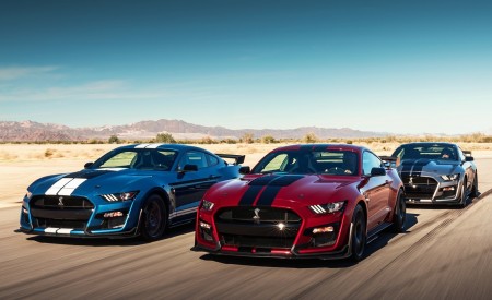 2020 Ford Mustang Shelby GT500 Front Three-Quarter Wallpapers 450x275 (2)