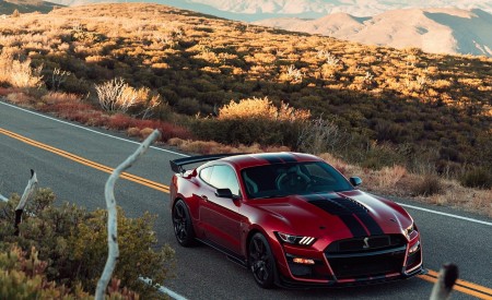 2020 Ford Mustang Shelby GT500 Front Three-Quarter Wallpapers 450x275 (33)