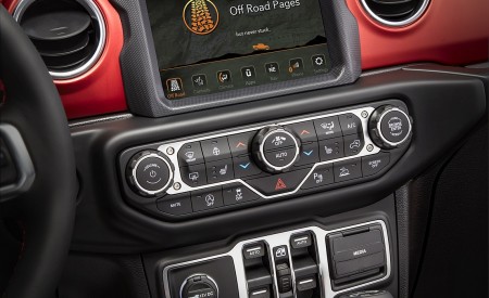 2020 Jeep Gladiator Central Console Wallpapers 450x275 (73)