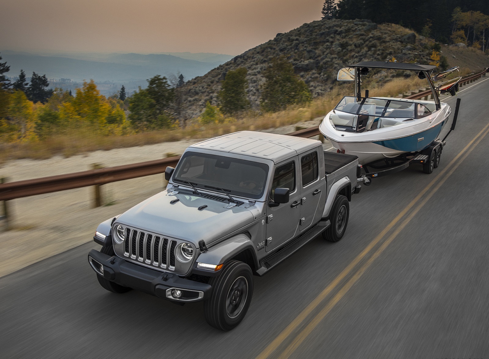 2020 Jeep Gladiator Overland Front Three-Quarter Wallpapers #84 of 125