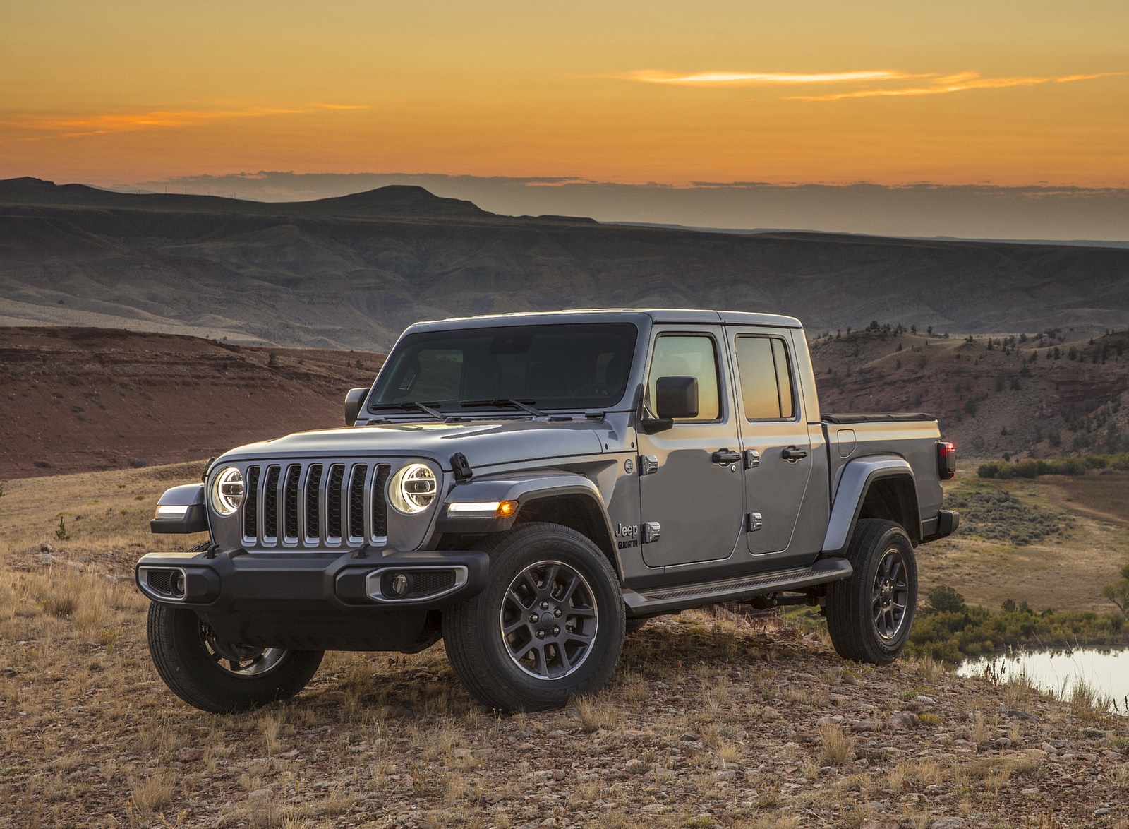 2020 Jeep Gladiator Overland Front Three-Quarter Wallpapers #110 of 125