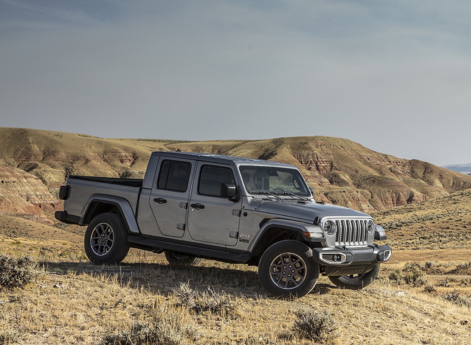 2020 Jeep Gladiator Overland Front Three-Quarter Wallpapers #121 of 125