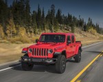 2020 Jeep Gladiator Rubicon Front Wallpapers 150x120 (2)