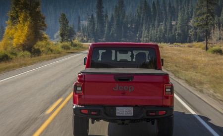 2020 Jeep Gladiator Rubicon Rear Wallpapers 450x275 (20)