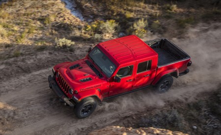 2020 Jeep Gladiator Rubicon Top Wallpapers 450x275 (49)