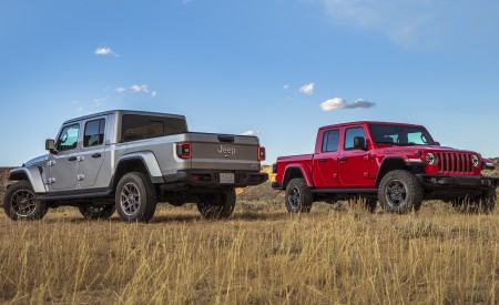 2020 Jeep Gladiator Rubicon and Gladiator Overland Wallpapers 450x275 (75)
