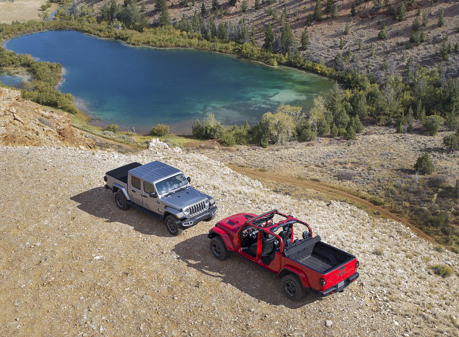2020 Jeep Gladiator Rubicon and Jeep Gladiator Overland Top Wallpapers #81 of 125