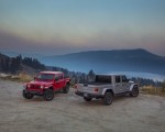 2020 Jeep Gladiator Rubicon and Jeep Gladiator Overland Wallpapers 150x120