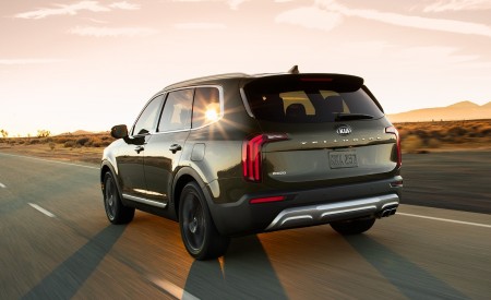 2020 Kia Telluride Rear Three-Quarter Wallpapers 450x275 (3)