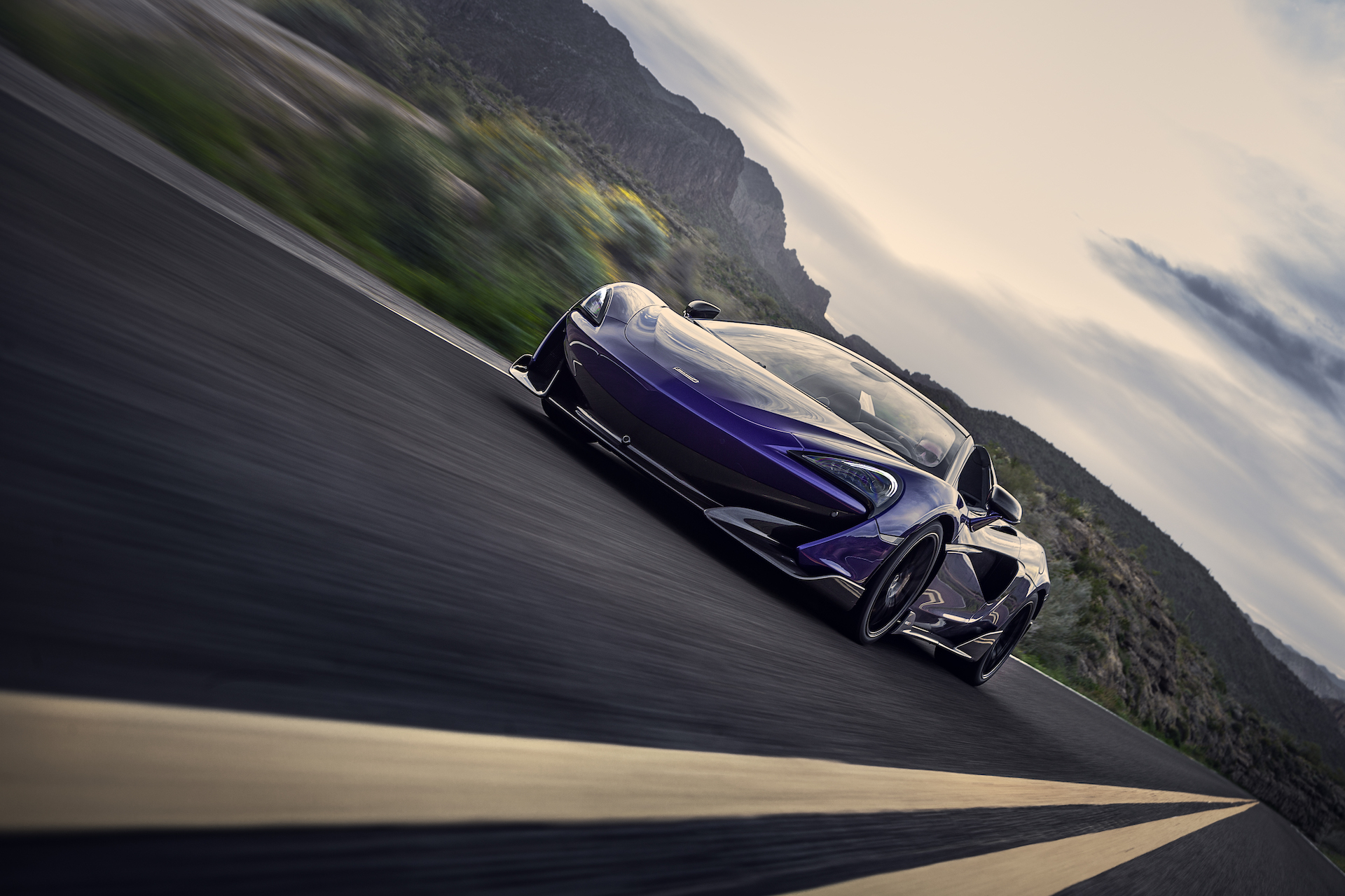 2020 McLaren 600LT Spider (Color: Lantana Purple) Front Three-Quarter Wallpapers (3)