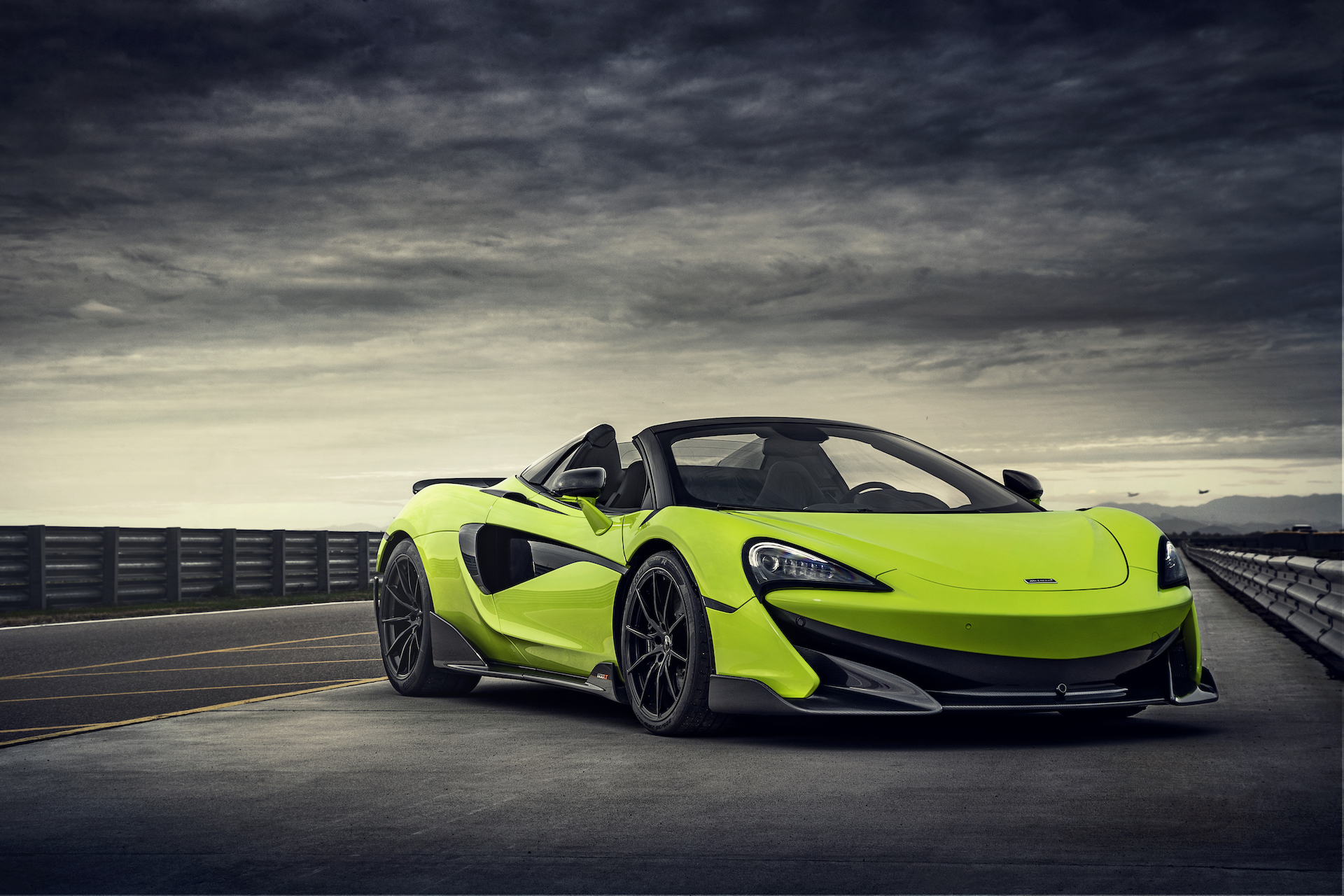 2020 McLaren 600LT Spider (Color: Lime Green) Front Three-Quarter Wallpapers #67 of 99