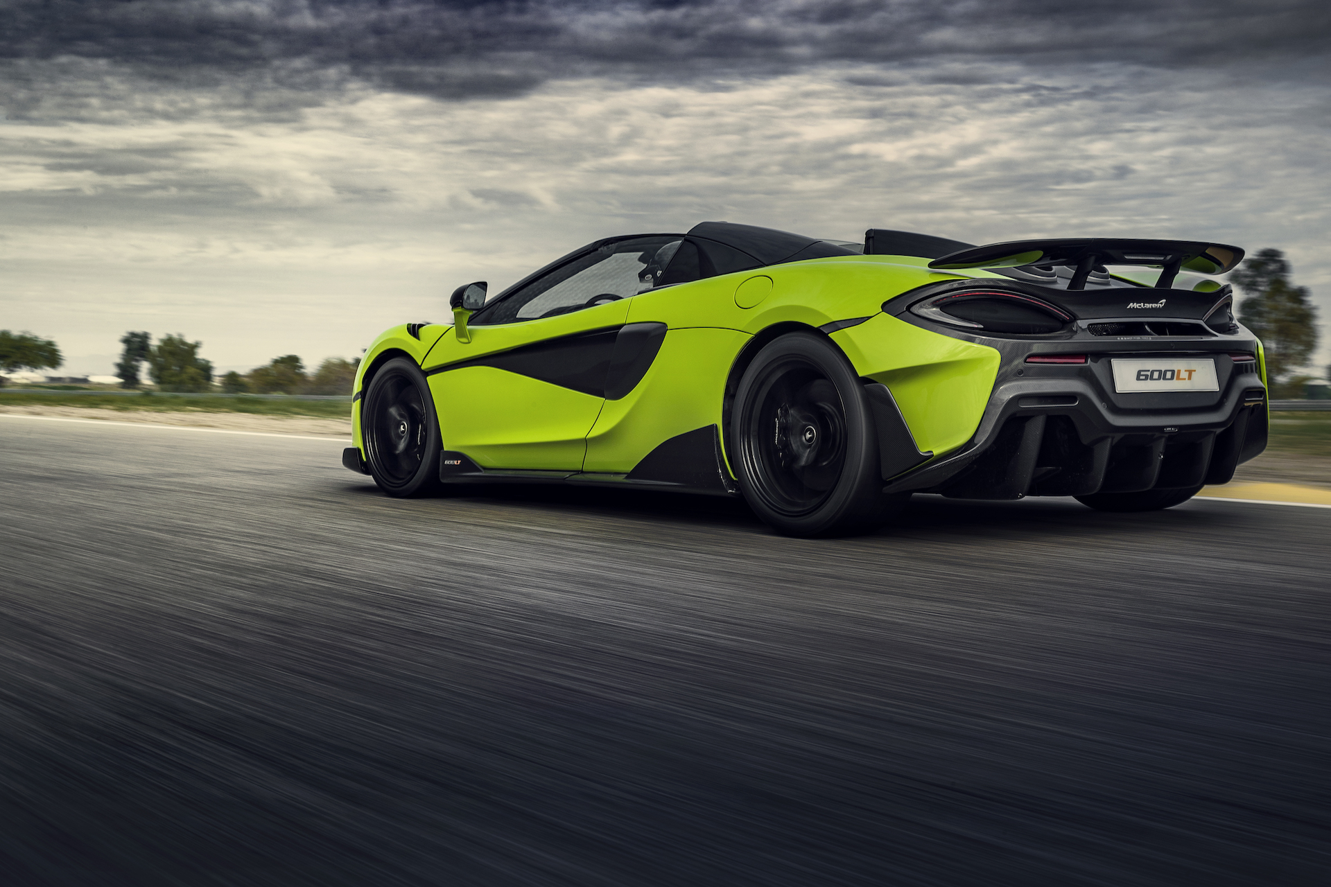 2020 McLaren 600LT Spider (Color: Lime Green) Rear Three-Quarter Wallpapers #71 of 99