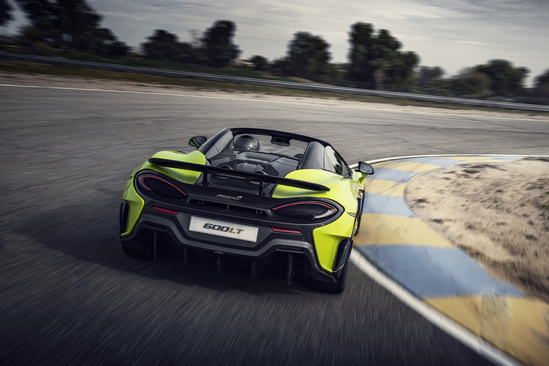 2020 McLaren 600LT Spider (Color: Lime Green) Rear Three-Quarter Wallpapers #59 of 99