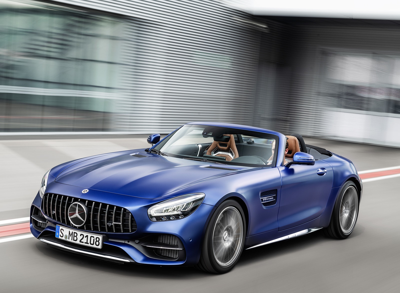 2020 Mercedes-AMG GT C Roadster (Color: Brilliant Blue) Front Three-Quarter Wallpapers #115 of 136