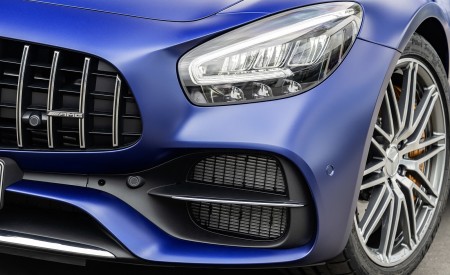 2020 Mercedes-AMG GT C Roadster (Color: Brilliant Blue) Headlight Wallpapers 450x275 (132)