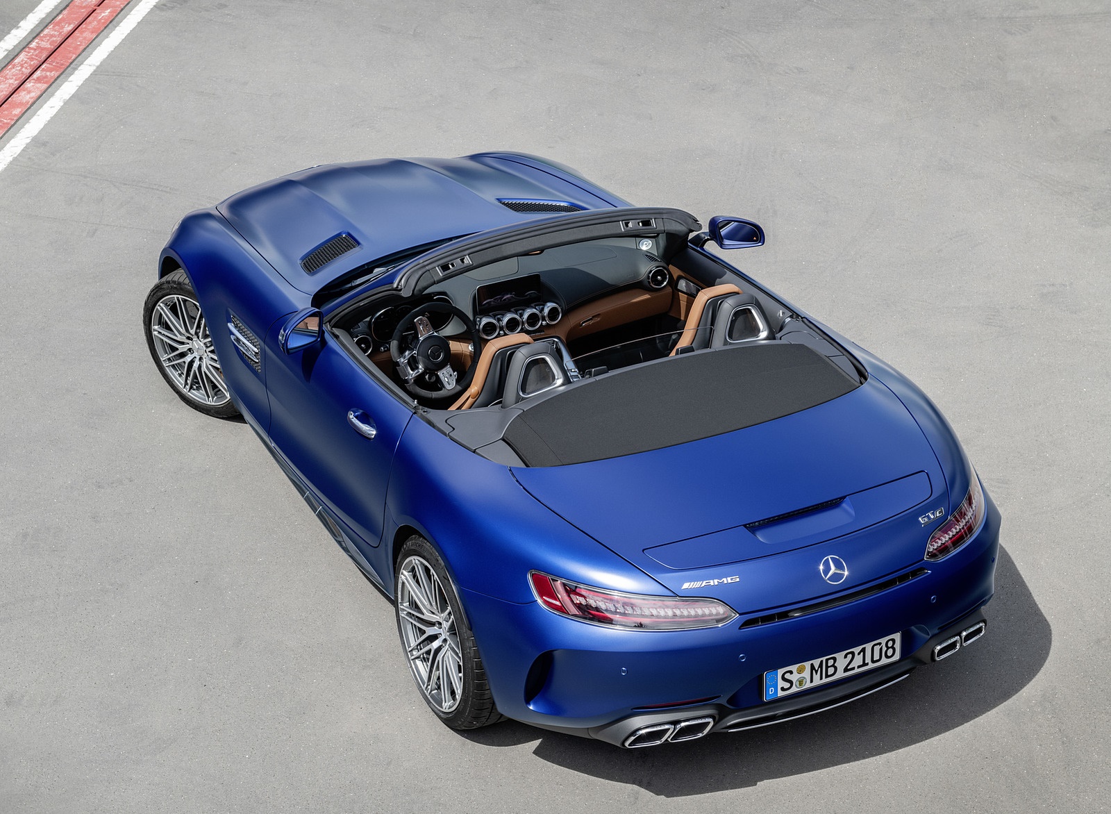 2020 Mercedes-AMG GT C Roadster (Color: Brilliant Blue) Top Wallpapers #120 of 136