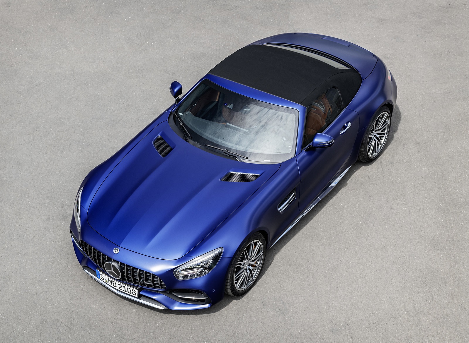 2020 Mercedes-AMG GT C Roadster (Color: Brilliant Blue) Top Wallpapers #121 of 136