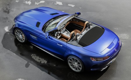 2020 Mercedes-AMG GT C Roadster (Color: Brilliant Blue) Top Wallpapers 450x275 (123)