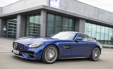 2020 Mercedes-AMG GT Coupe (Color: Brilliant Blue Metallic) Front Three-Quarter Wallpapers 450x275 (72)
