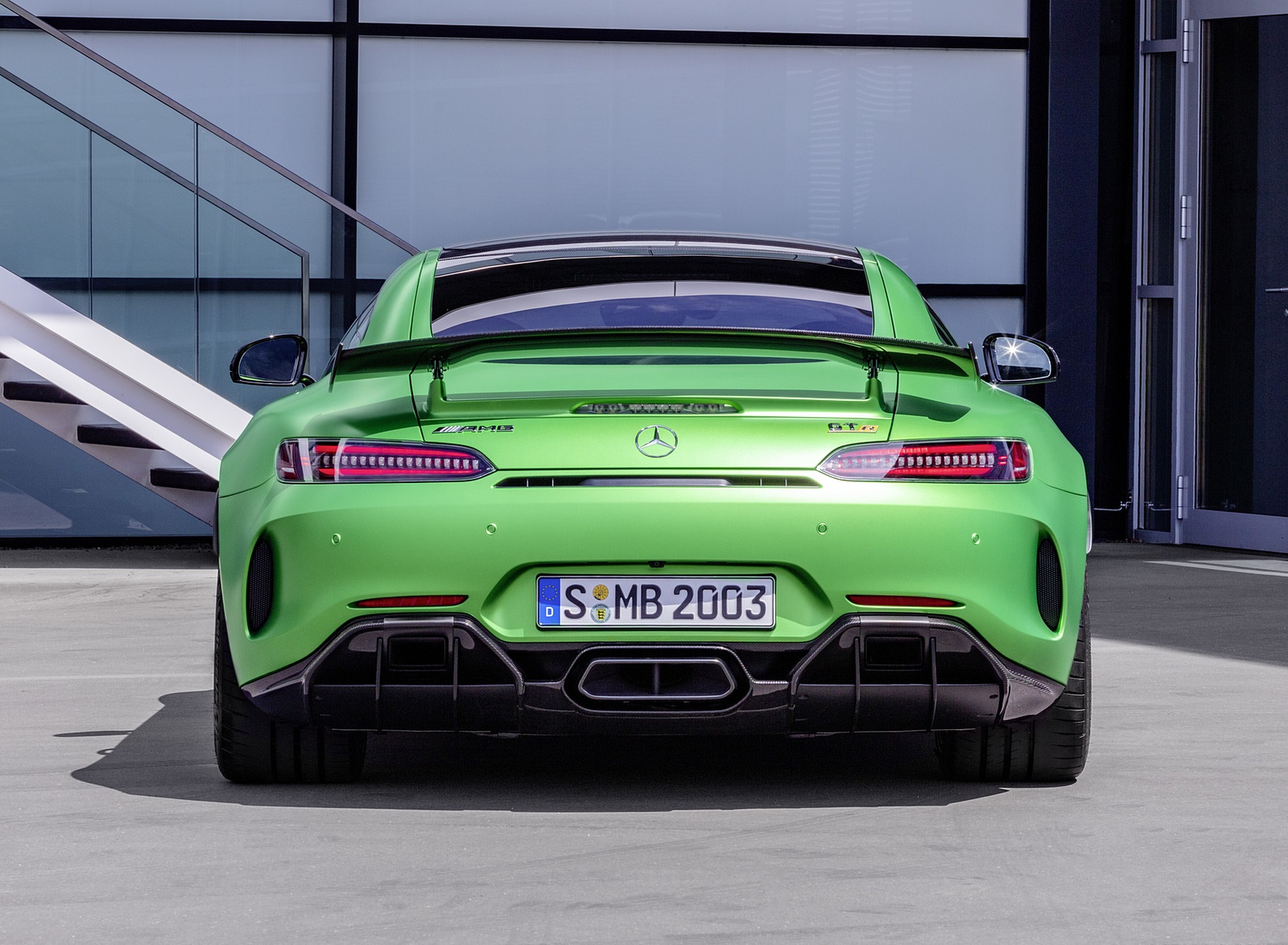 2020 Mercedes-AMG GT R (Color: Green Hell Magno) Rear Wallpapers #90 of 136