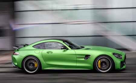 2020 Mercedes-AMG GT R (Color: Green Hell Magno) Side Wallpapers 450x275 (86)
