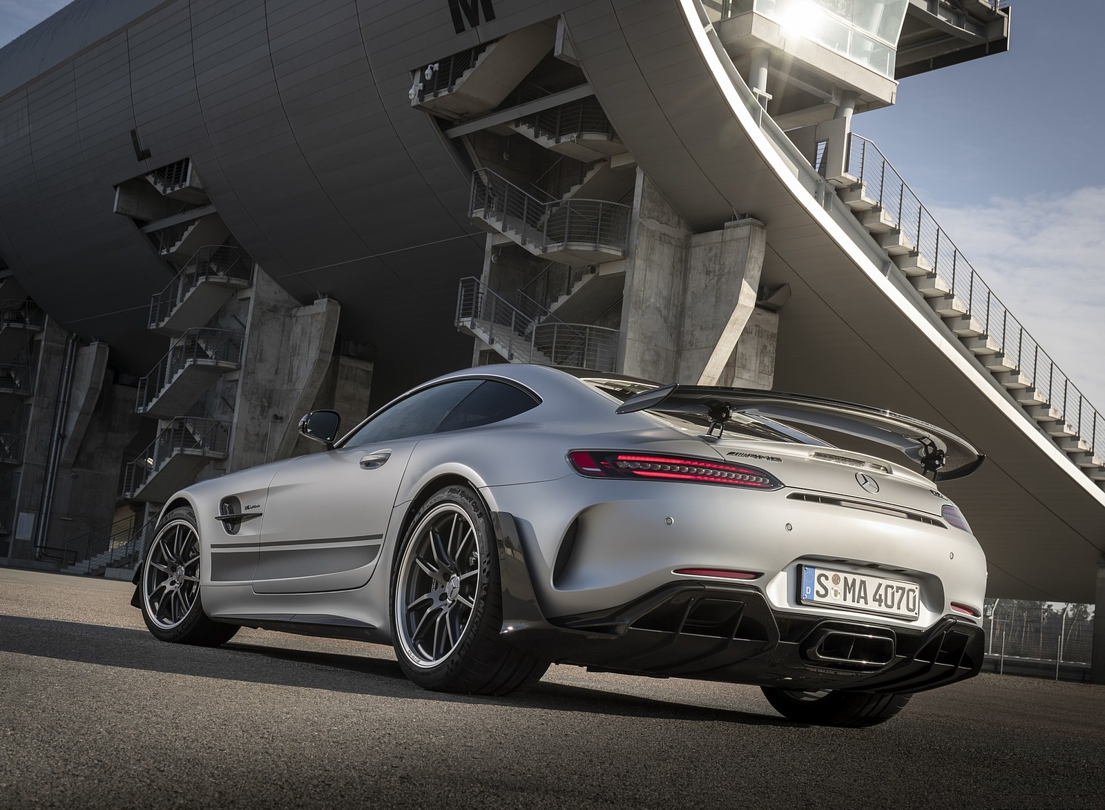 2020 Mercedes-AMG GT R Pro (Color: Designo Iridium Silver magno) Rear Three-Quarter Wallpapers (7)