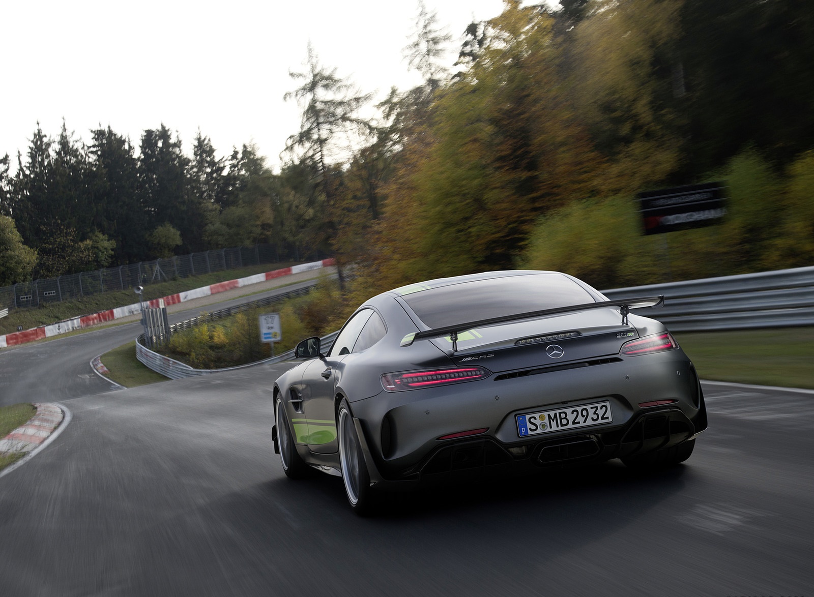 2020 Mercedes-AMG GT R Pro (Color: Selenite Grey Magno) Rear Wallpapers #36 of 47