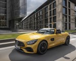 2020 Mercedes-AMG GT S Roadster (Color: AMG Solarbeam) Front Three-Quarter Wallpapers 150x120 (41)
