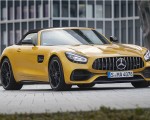 2020 Mercedes-AMG GT S Roadster (Color: AMG Solarbeam) Front Three-Quarter Wallpapers 150x120 (46)