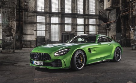 2020 Mercedes-AMG R Coupe (Color: Green Hell Magno) Front Three-Quarter Wallpapers 450x275 (20)