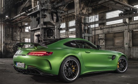 2020 Mercedes-AMG R Coupe (Color: Green Hell Magno) Rear Three-Quarter Wallpapers 450x275 (28)