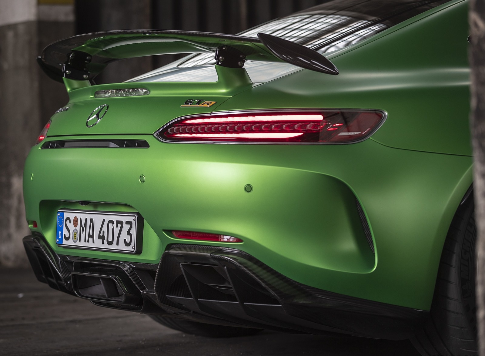 2020 Mercedes-AMG R Coupe (Color: Green Hell Magno) Tail Light Wallpapers #30 of 136