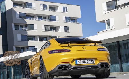 2020 Mercedes-AMG S Coupe (Color: AMG Solarbeam) Rear Wallpapers 450x275 (7)