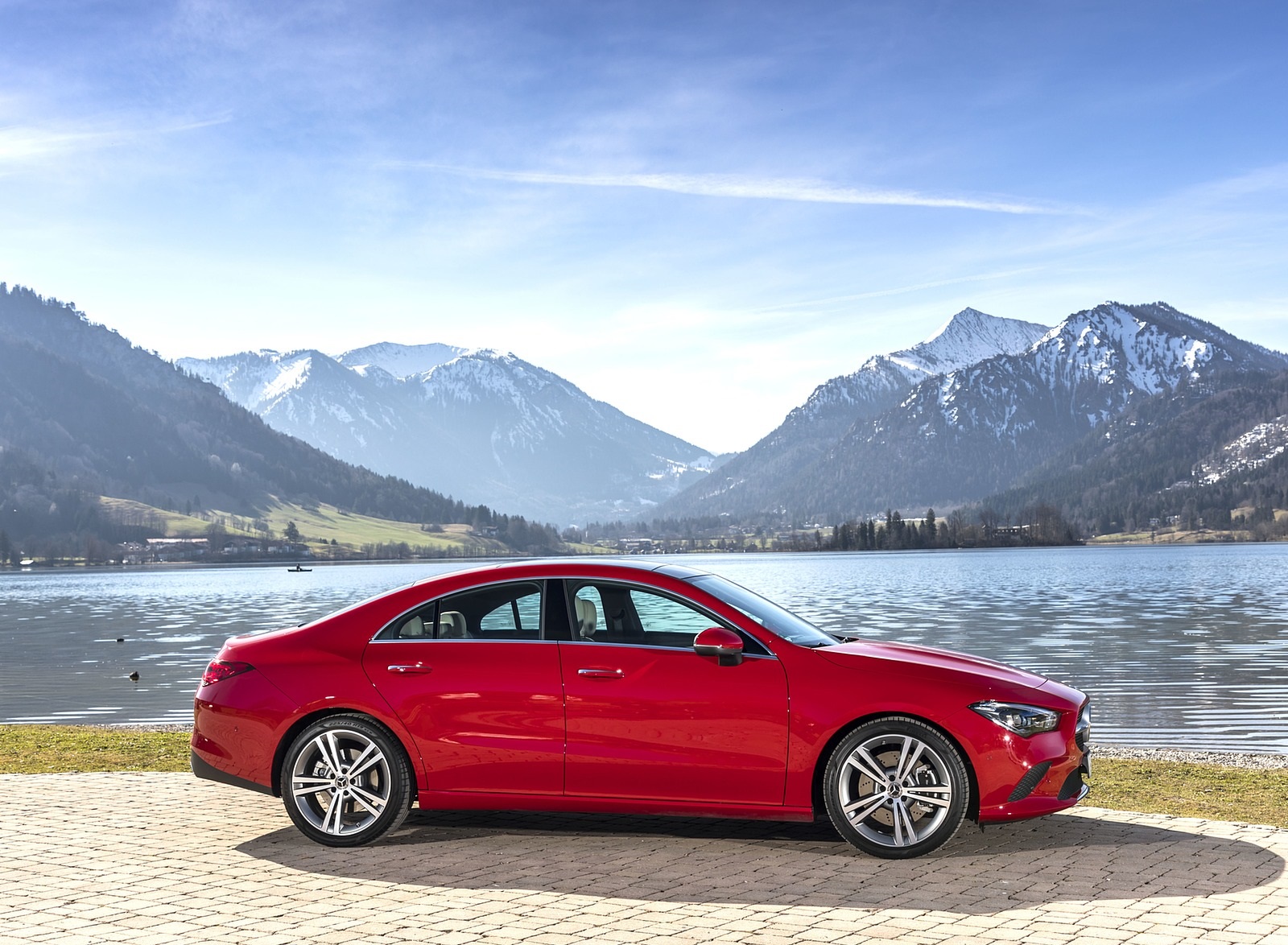 2020 Mercedes-Benz CLA 200 Coupe (Color: Jupiter Red) Side Wallpapers #32 of 133
