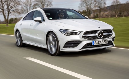 2020 Mercedes-Benz CLA 220 d Coupe AMG Line (Color: Digital White Metallic) Front Three-Quarter Wallpapers 450x275 (40)