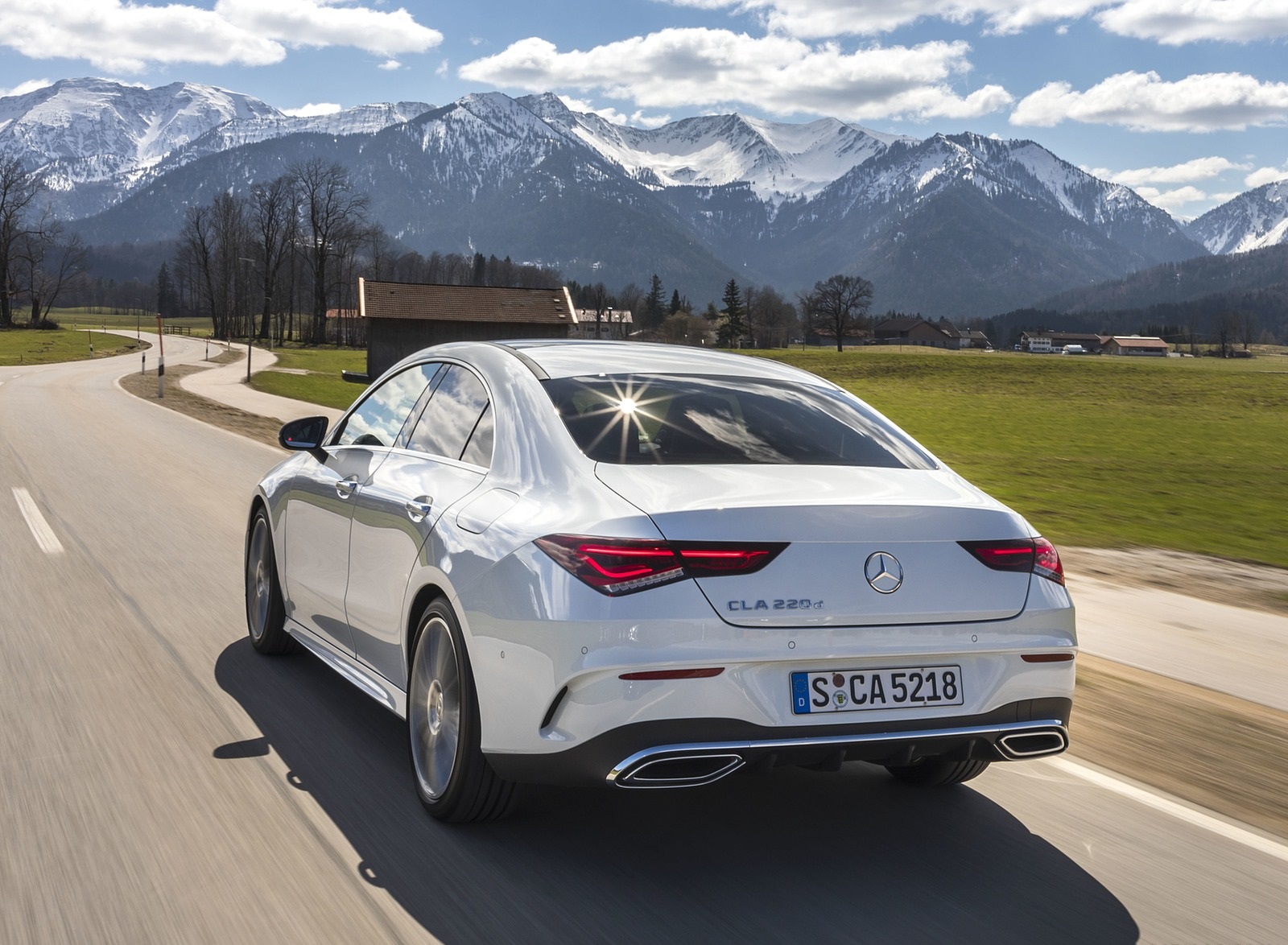 2020 Mercedes-Benz CLA 220 d Coupe AMG Line (Color: Digital White Metallic) Rear Three-Quarter Wallpapers #42 of 133