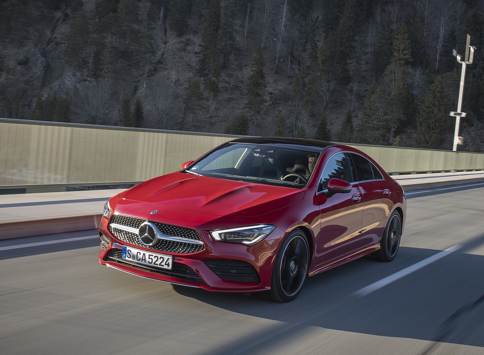 2020 Mercedes-Benz CLA 250 4MATIC Coupe AMG Line (Color: Jupiter Red) Front Three-Quarter Wallpapers (2)