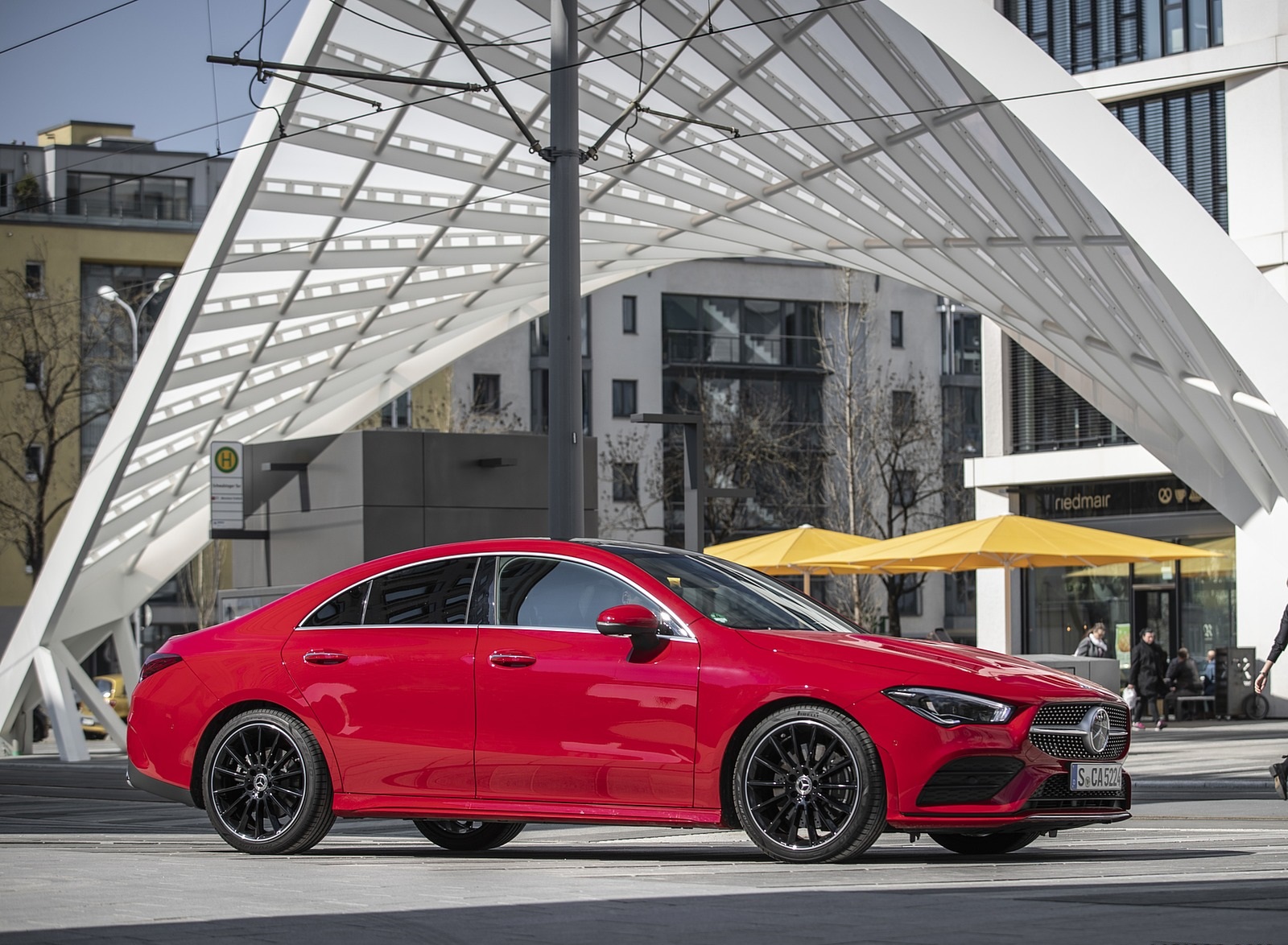 2020 Mercedes-Benz CLA 250 4MATIC Coupe AMG Line (Color: Jupiter Red) Side Wallpapers #13 of 133