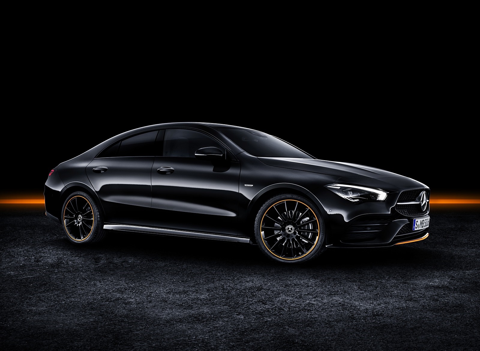 2020 Mercedes-Benz CLA 250 Coupe Edition Orange Art AMG Line (Color: Cosmos Black) Front Three-Quarter Wallpapers #113 of 133
