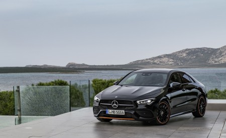 2020 Mercedes-Benz CLA 250 Coupe Edition Orange Art AMG Line (Color: Cosmos Black) Front Three-Quarter Wallpapers 450x275 (100)