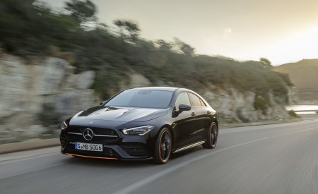 2020 Mercedes-Benz CLA 250 Coupe Edition Orange Art AMG Line (Color: Cosmos Black) Front Three-Quarter Wallpapers 450x275 (105)
