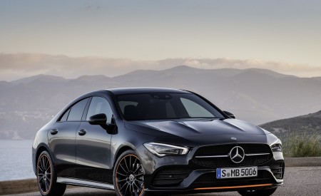 2020 Mercedes-Benz CLA 250 Coupe Edition Orange Art AMG Line (Color: Cosmos Black) Front Three-Quarter Wallpapers 450x275 (99)