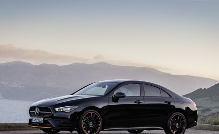 2020 Mercedes-Benz CLA 250 Coupe Edition Orange Art AMG Line (Color: Cosmos Black) Front Three-Quarter Wallpapers 450x275 (98)